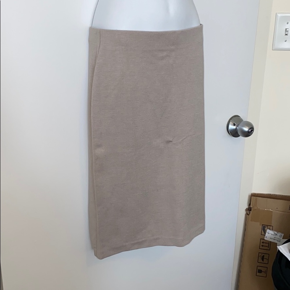 ✨Philosophy ponte Skirt✨ - Picture 4 of 6